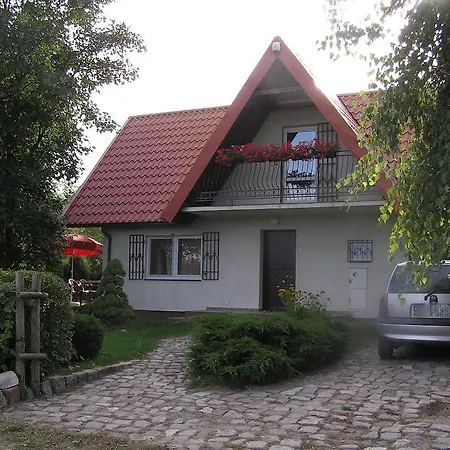 Holiday home Pod Klonami Na Mazurach *